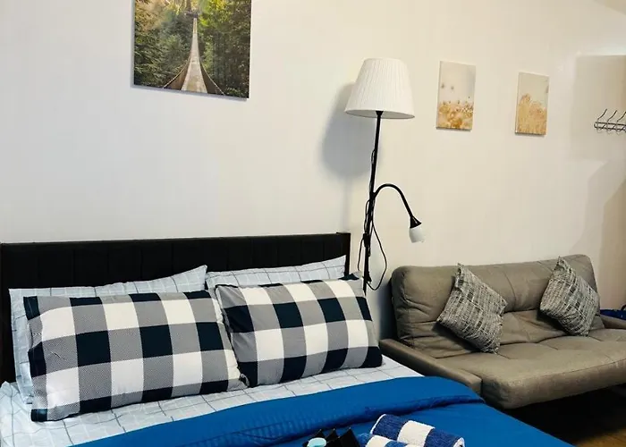Vinia Infinity 3 Near Malls And Mrt Station * Manila