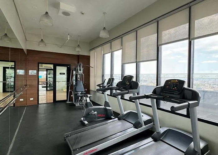 Vinia Infinity 3 Near Malls And Mrt Station *