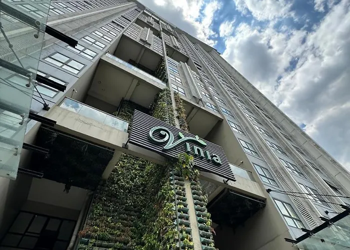 Vinia Infinity 3 Near Malls And Mrt Station * Manila